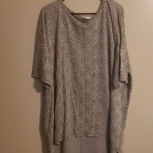Black and white tunic